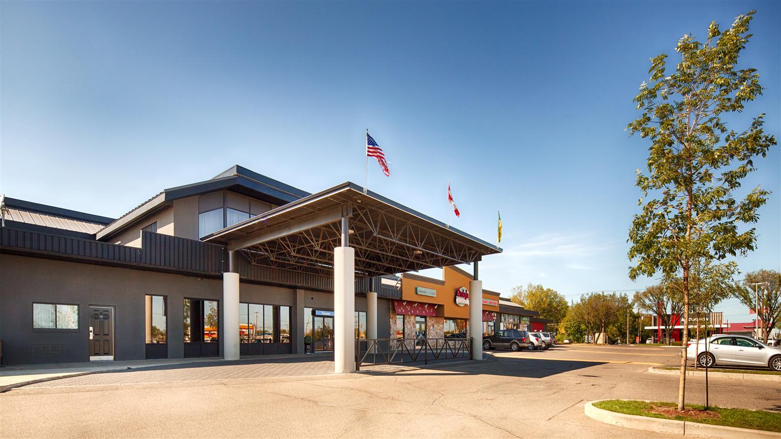 Quality Inn & Suites Saskatoon Exterior photo